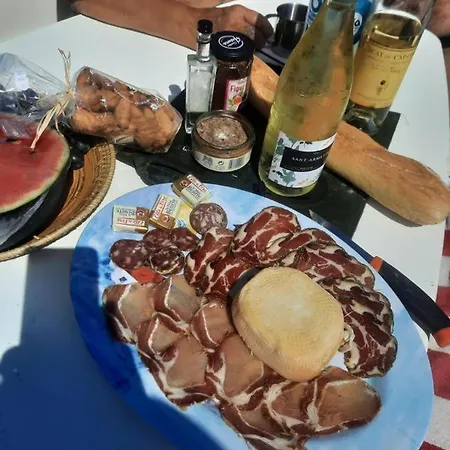 Cap Corse Uribellinu 1, Petit Dejeuner Partine