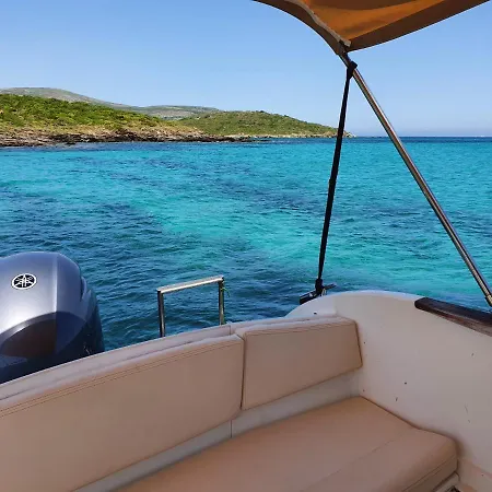 Cap Corse Uribellinu 1, Petit Dejeuner Apartamento *