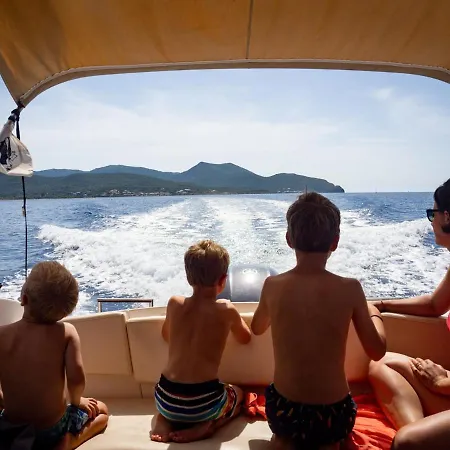 Apartamento Cap Corse Uribellinu 1, Petit Dejeuner Partine