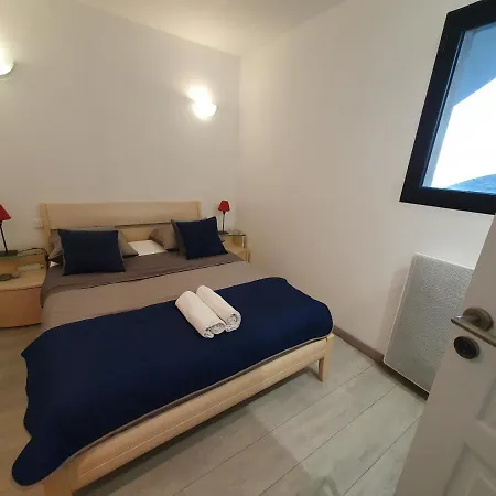 Cap Corse Uribellinu 1, Petit Dejeuner Apartment *