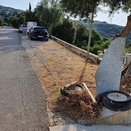Cap Corse Uribellinu 1, Petit Dejeuner Lägenhet
