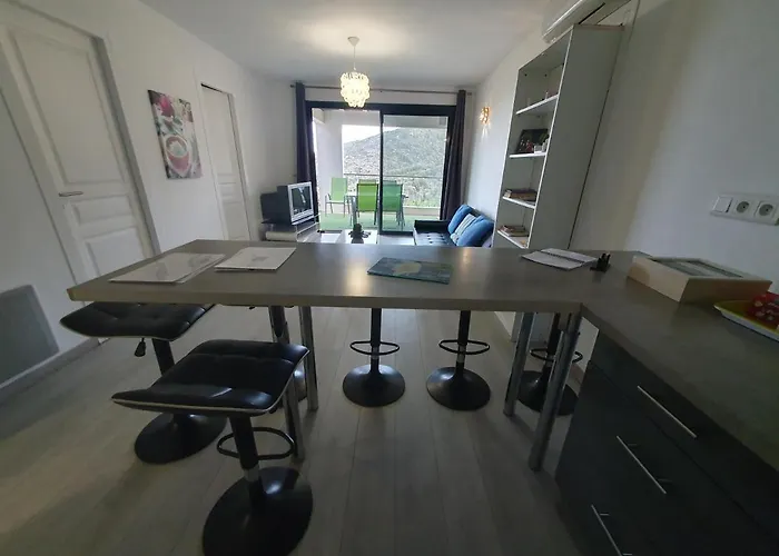 Cap Corse Uribellinu 1, Petit Dejeuner Partine