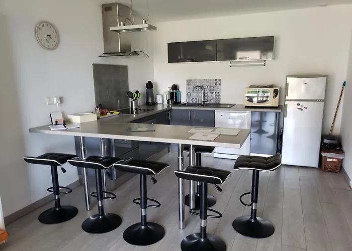 Cap Corse Uribellinu 1, Paisible Vue Mer, Montagne